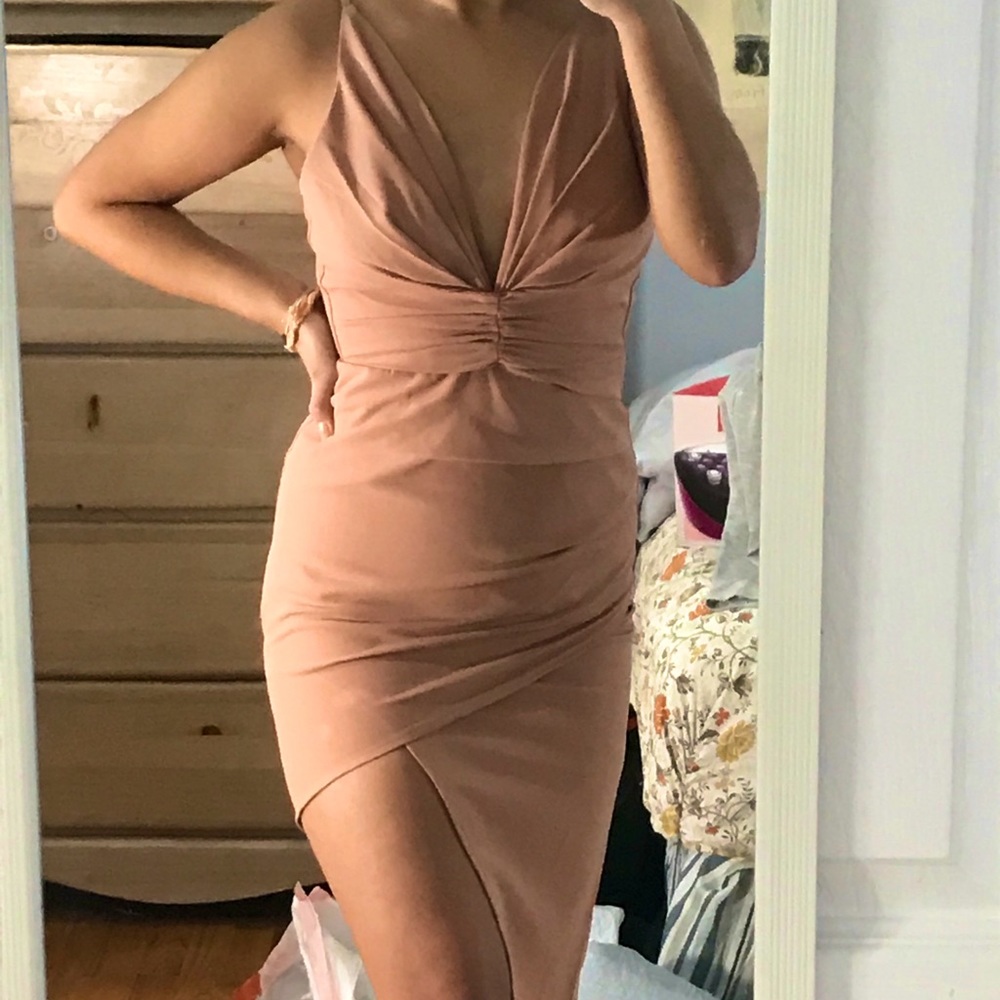 Tan/Pink Asymmetrical Selfie Leslie Dress - Picture 2 of 5